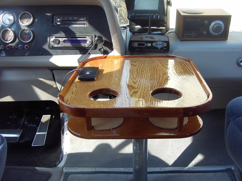 Cockpit table