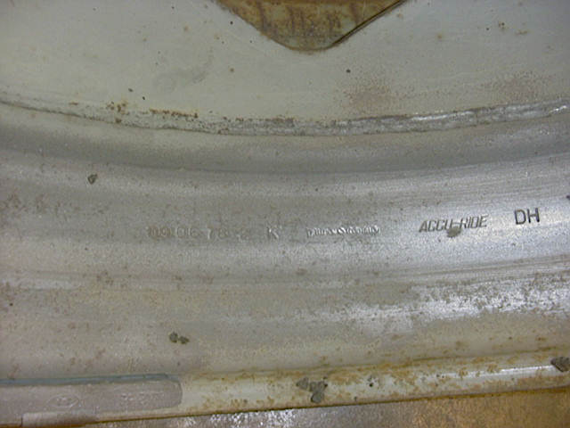 Markings on radial steel rims