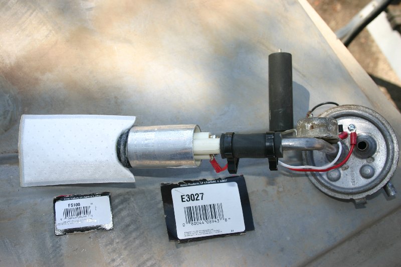 Vega fuel pump and filter sock