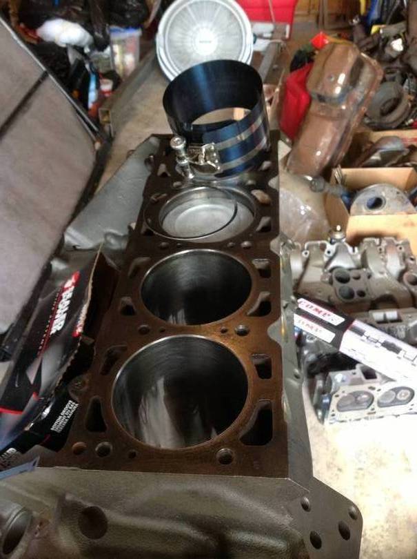 installing  the orig high comp pistons
