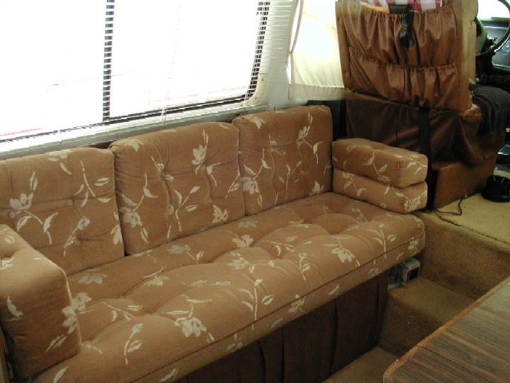 GMC_couch_2004