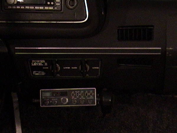 Drivers removable table bracket