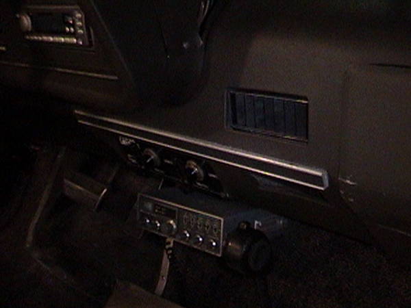 Drivers removable table bracket