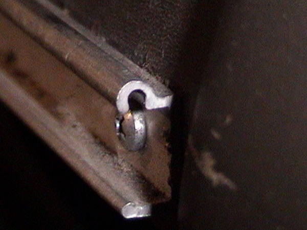 Drivers removable table bracket