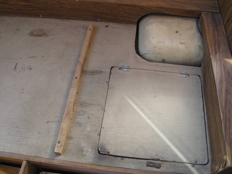 73 23 top of generator cabinet