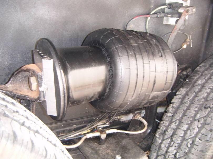 New Airbag similar diameter to stock - uses 85PSI