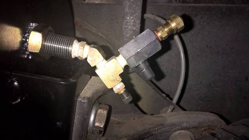 Air bag isolator kit