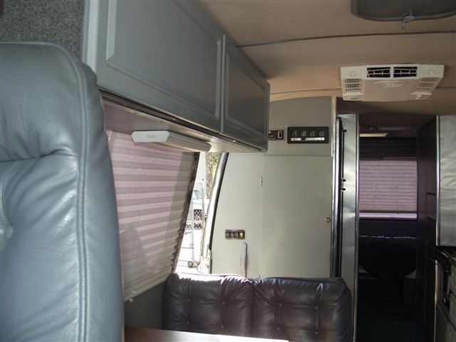 584_p9281.jpg