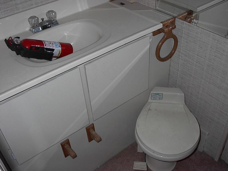 685_p7800.jpg