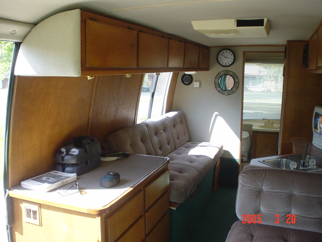 993_p11200.jpg
