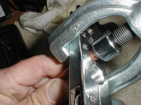 Just flare the tubing as if for a standard connection.