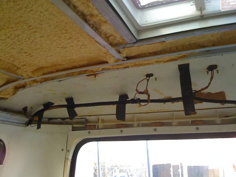 GMC_rear_remodel_clearance_lights_005
