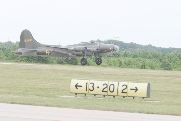 3. B-17F, landing