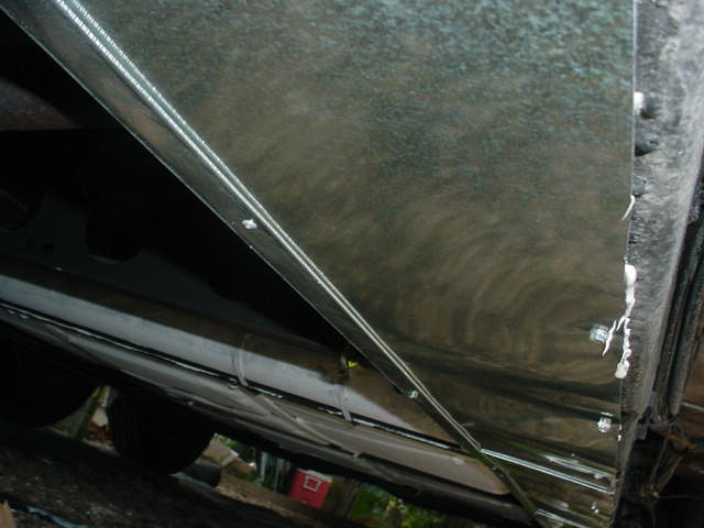 GAS_TANK_LINES_HEAT_SHIELD_PAINT_005.jpg