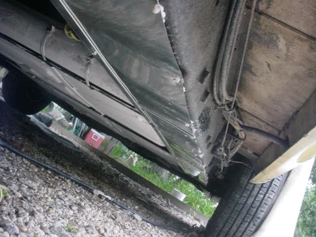 GAS_TANK_LINES_HEAT_SHIELD_PAINT_006.jpg