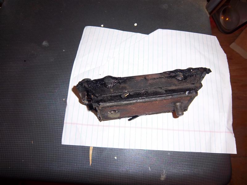 Motor mount, front, hardware