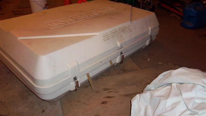 A&amp;E Systems (Dometic) Stor-Mor rooftop storage pod