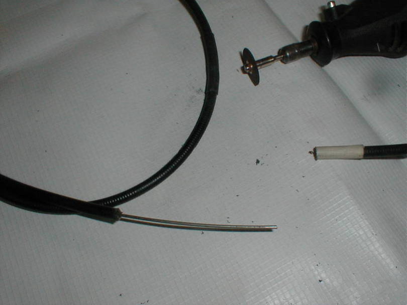 Knob's pushed back end and got plenty of free wire.