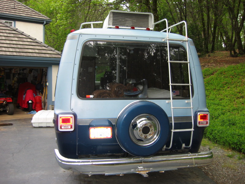 Bent rear bumper segment