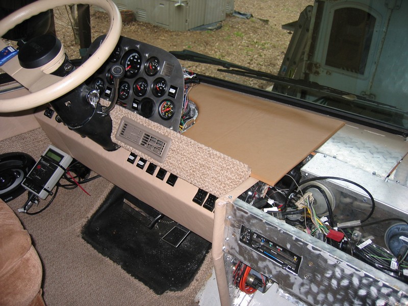 1060_-_The_top_cover_for_the_driver_s_dash