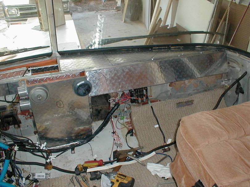 Max air duct with driver hose connectors and passenger duct installed.