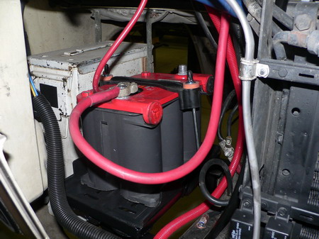 Rebuilt batt box, all new cables