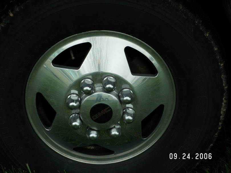 Wheels and Wheel Covers for GMC Spair Tire Covers