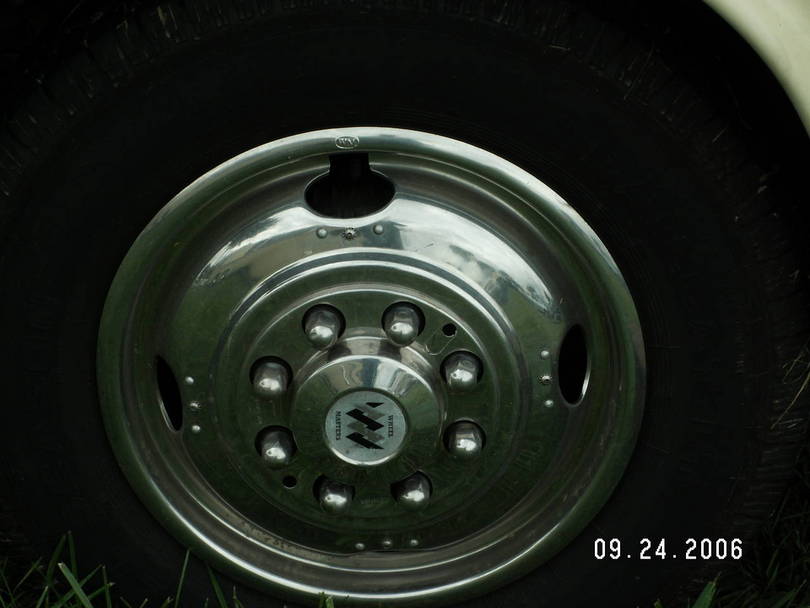 Wheels and Wheel Covers for GMC Spair Tire Covers
