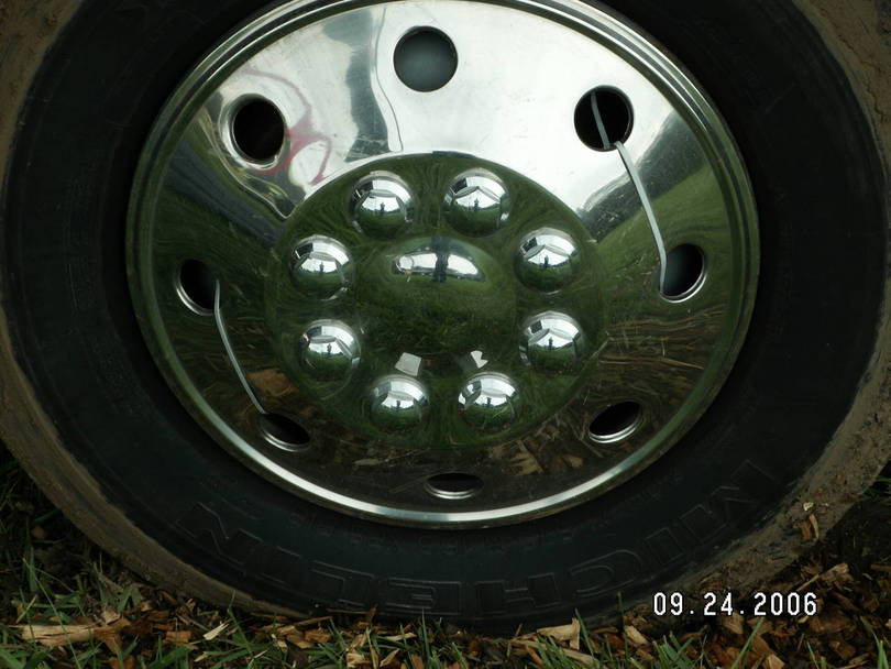 Wheels and Wheel Covers for GMC Spair Tire Covers