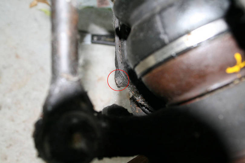 Left-hand Lower Table showing ball joint bolt inteference