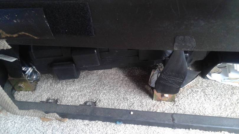 Seat Belts at dinette