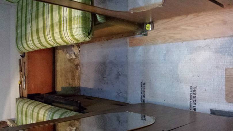 Settee back to stock