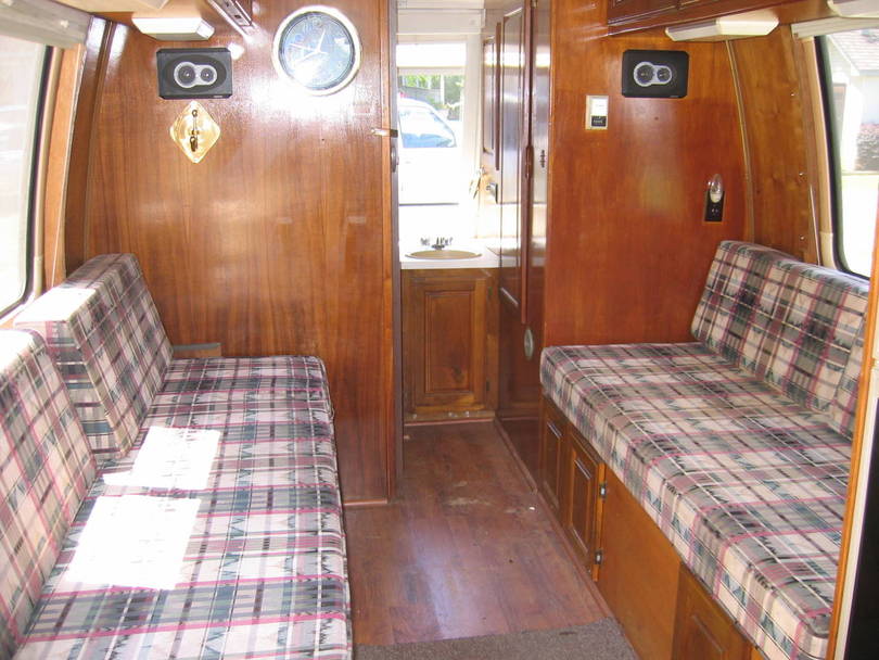 The Colonel a 1977 Royale Rear Bath