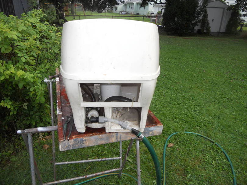 testing_toilet_for_leaks