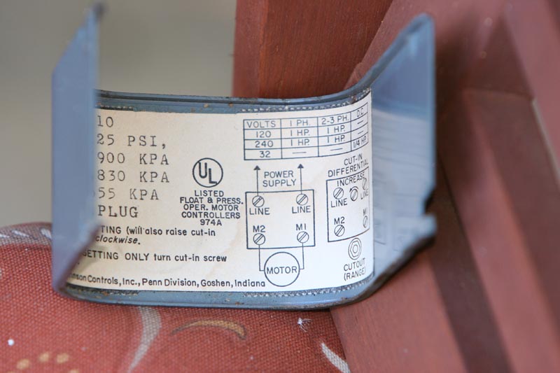 Johnson Controls Pressure switch #2