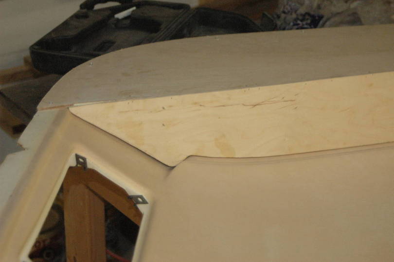 Upper front console mold plug in process