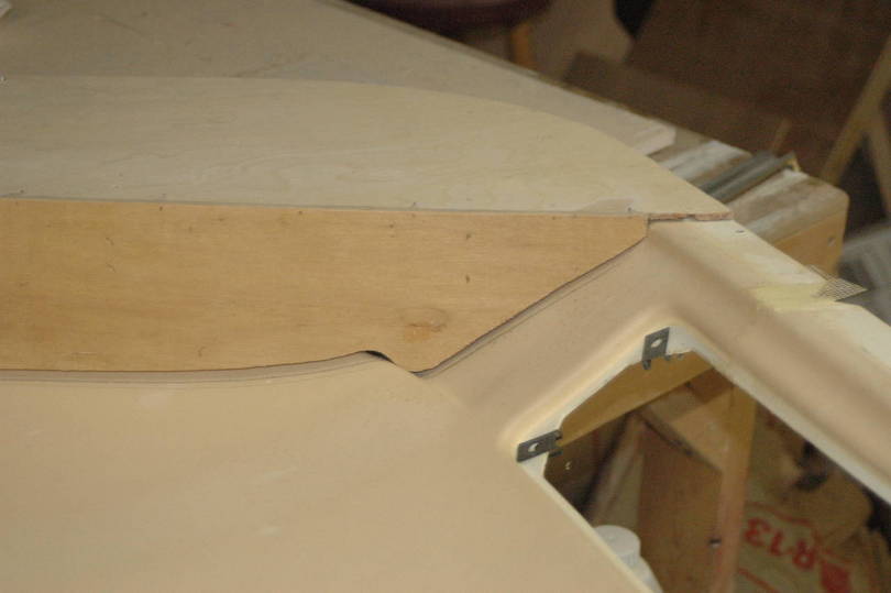 Upper front console mold plug in process