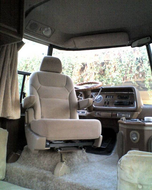 forgot to post a pic of the seat swiveled