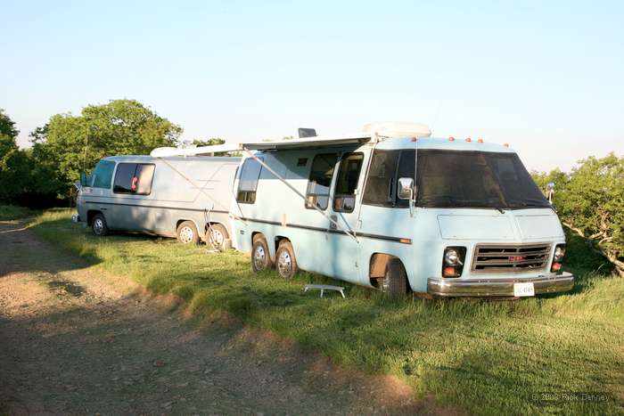 Jaws and Tom Phipps's coach in the GMC Section