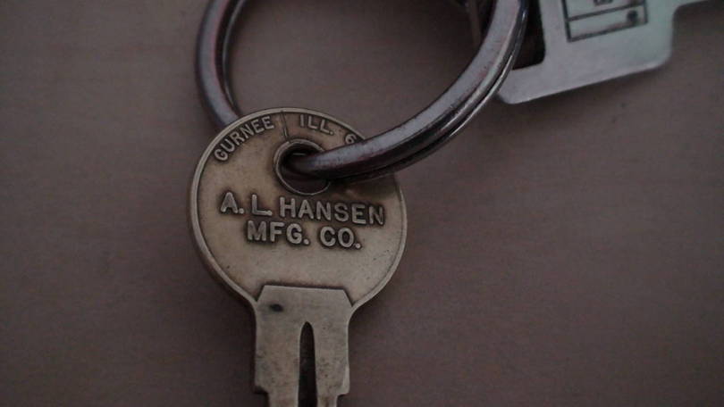 Engine  panel lock