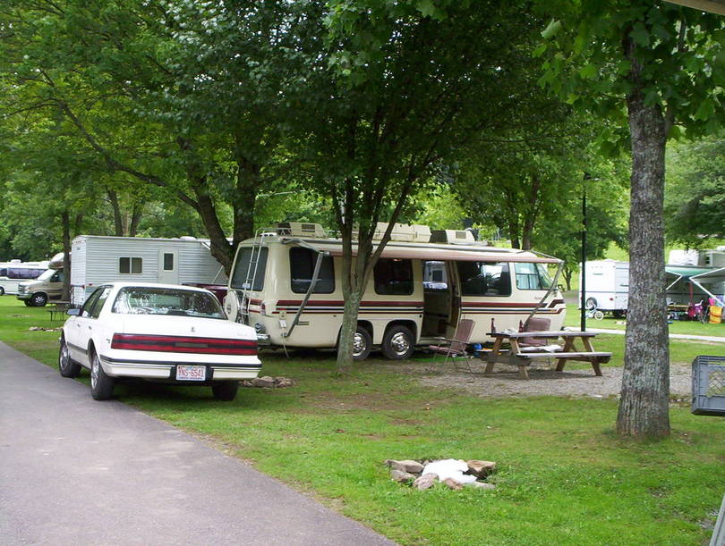 Howard &amp; Doreen Nylanders` Royale