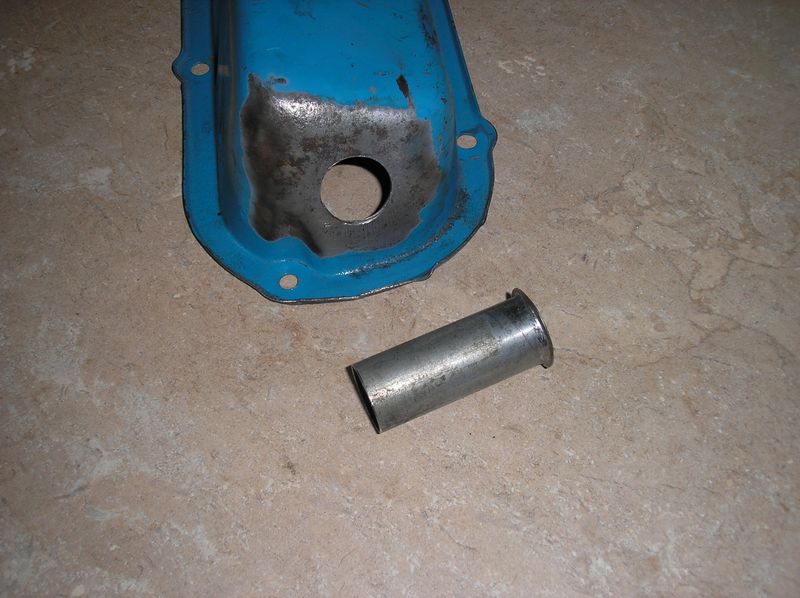 Oil filler port added to right rocker cover