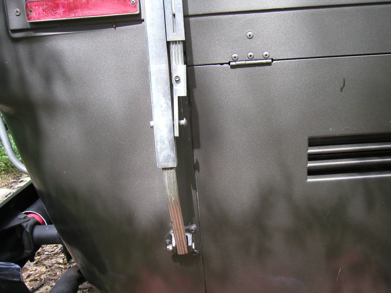 rear lower mount