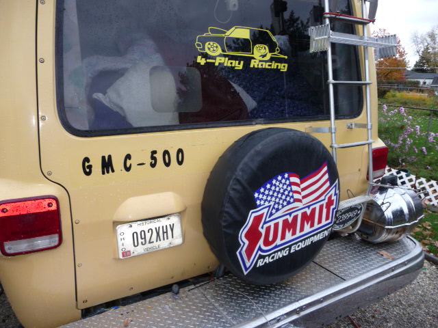 GMC_SPARE_TIRE_MOUNT_001