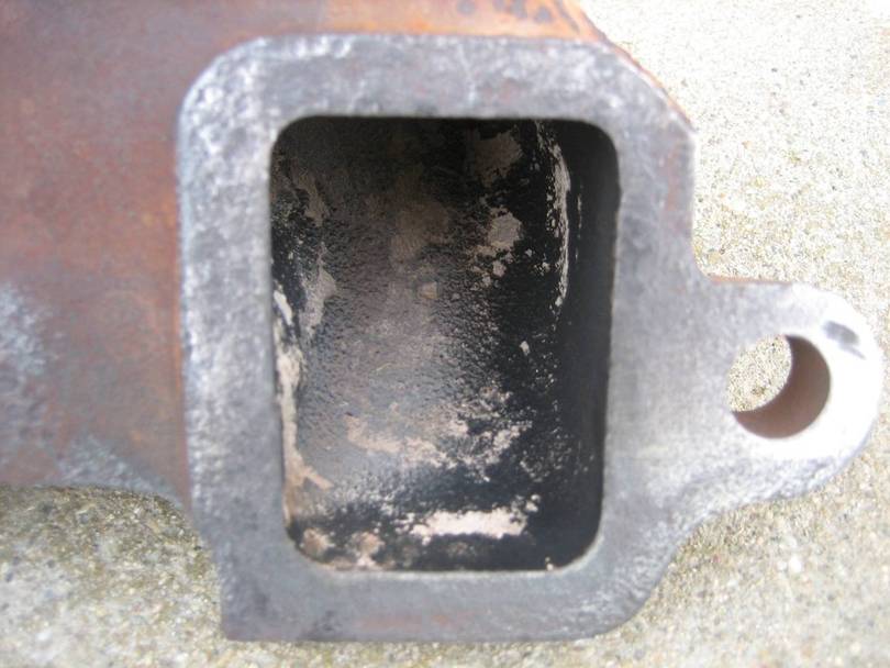 RH Exhaust Manifold For Sale
