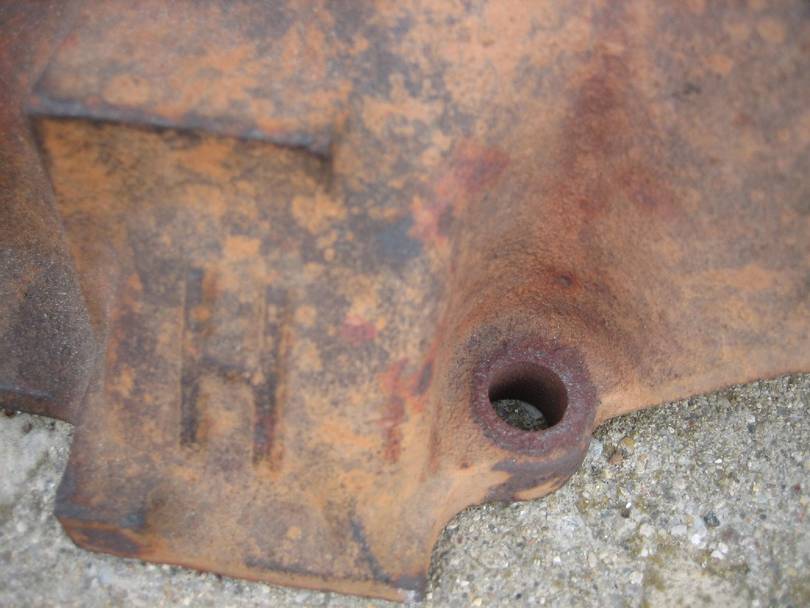 RH Exhaust Manifold For Sale