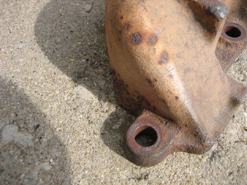 RH Exhaust Manifold For Sale