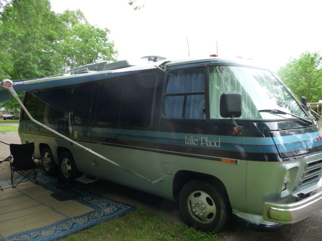 2010_loudonville_lake_placid_gmc_006