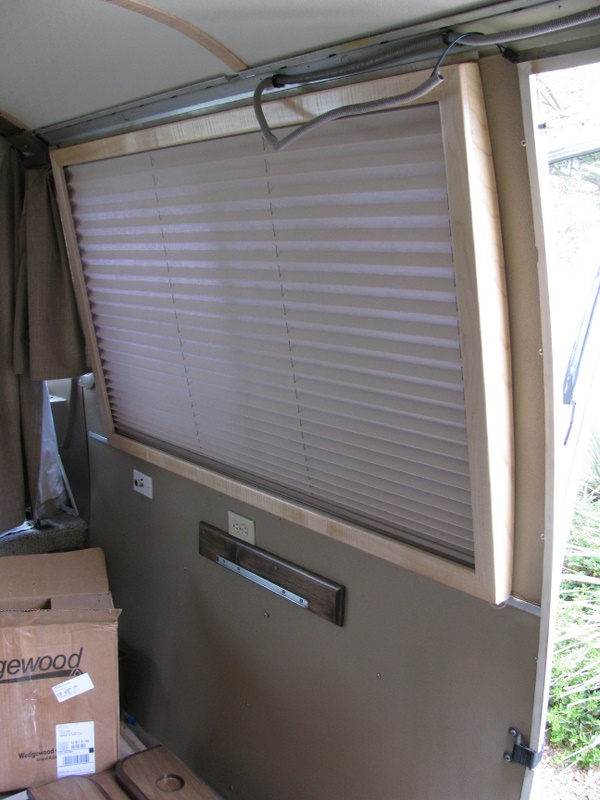 shade and valance on passenger side