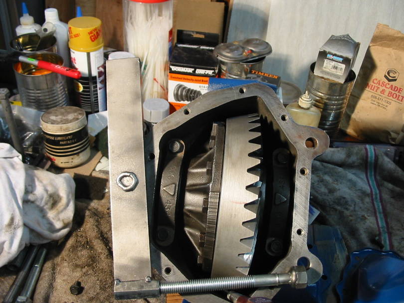 Final Drive Housing Spreader